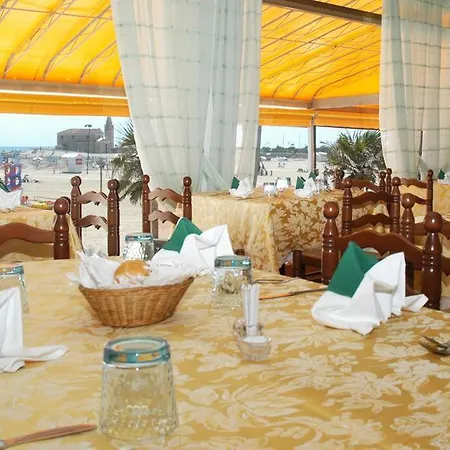 Rivamare Hotell 2*